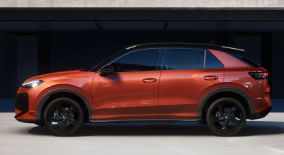 VW T-Roc 1.5 TSI Hybrid R-Line Limited (pohľad zboku)