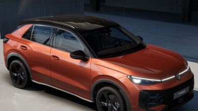 VW T-Roc 1.5 TSI Hybrid R-Line Limited (pohľad do interiéru)