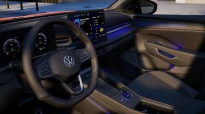 VW T-Roc 1.5 TSI Hybrid R-Line Limited (pohľad do interiéru)