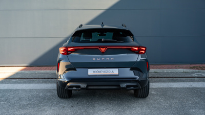 Cupra Formentor 1.5 TSI  (pohľad spredu)