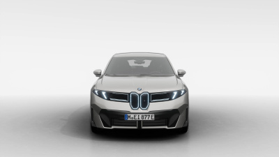 BMW iX3 40 (pohľad do interiéru)
