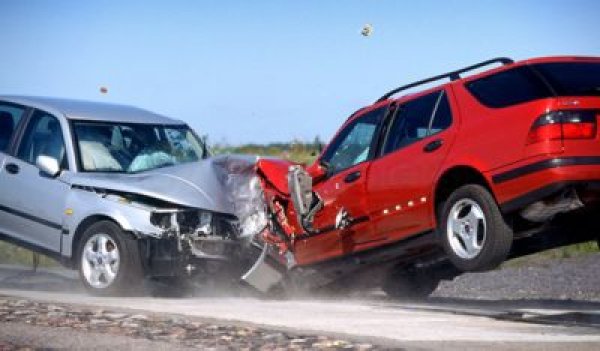 Európsky záznam o dopravnej nehode a Ako postupovať pri nehode.