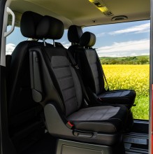 Volkswagen Multivan červený interiér detail sedačky