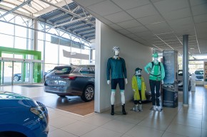ServisPRVÝ NOVOMESTSKÝ AUTOSERVIS (Pohľad 13)