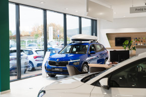 PRVÝ TRENČIANSKY AUTOSERVIS (Pohľad 61)
